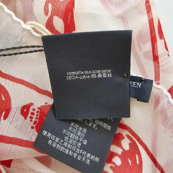 Alexander McQueen Skull Silk Scarf White Red - Picture 7 of 7